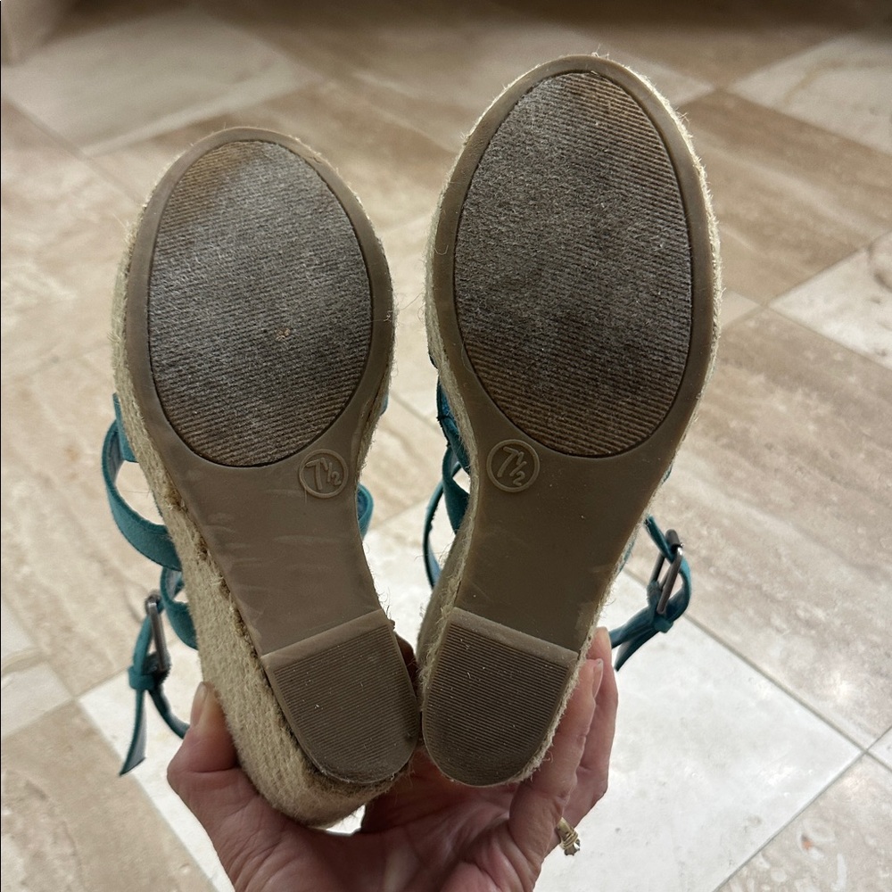 Mossimo Turquoise Suede-like Wedge Sandals with Jute Heels - Picture 7 of 8